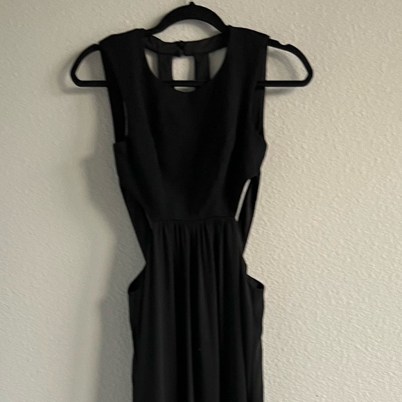 BCBGMaxAzria Black Angelinah Contrast Cutout Gown - Size 2 - Picture 2 of 13